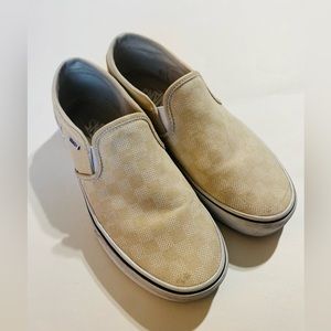 Tan & white plaid slip-on Vans!